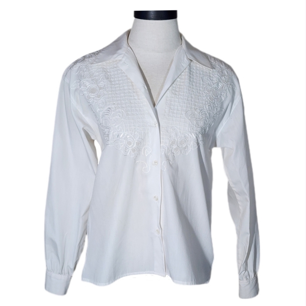Leslie Fay Blouse Cotton Blend Embroidered Floral Detail Cream Size 6